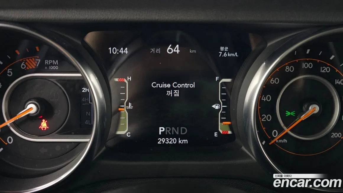 Jeep Wrangler 2021 из KR, фото 5