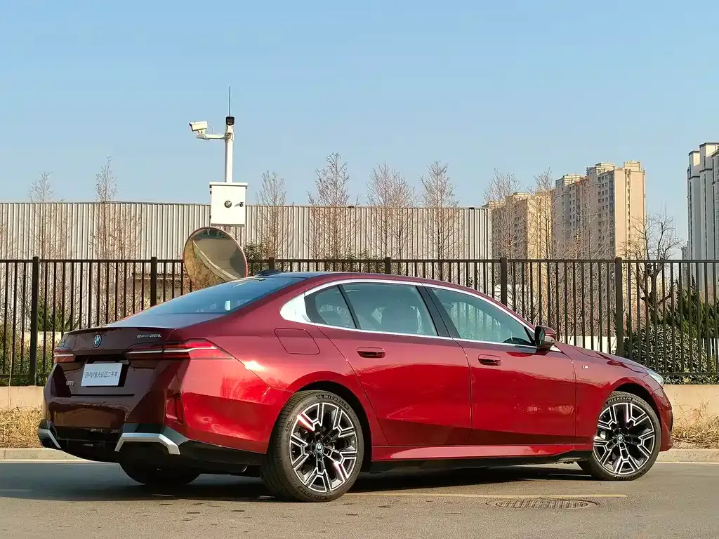 BMW i5 2024 из CN, фото 9