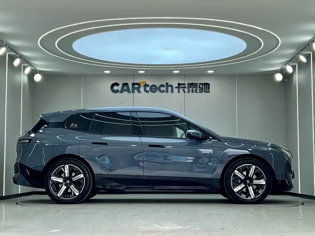 BMW iX M60 2023 из CN, фото 6