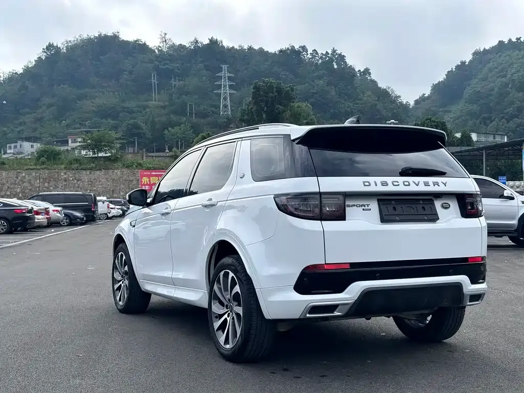 Land Rover Discovery Sport — фото 10