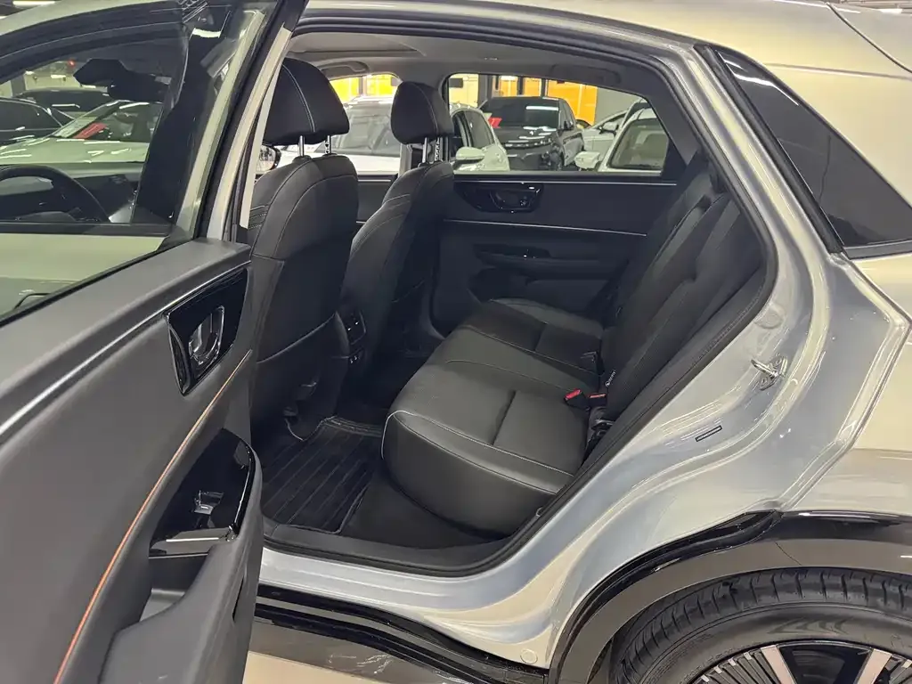 Honda e:NP2 2024 из CN, фото 3