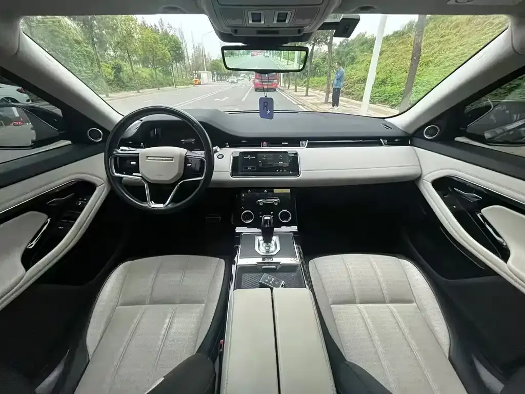 Land Rover Evoque — фото 3