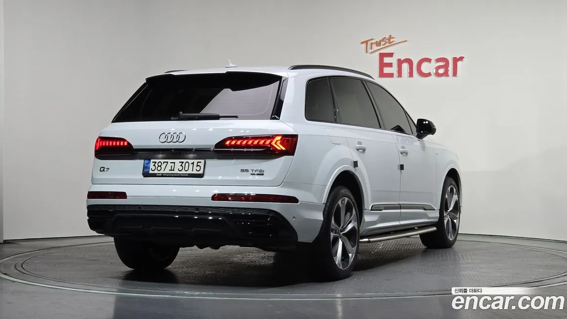 Audi Q7 2022 из KR, фото 3