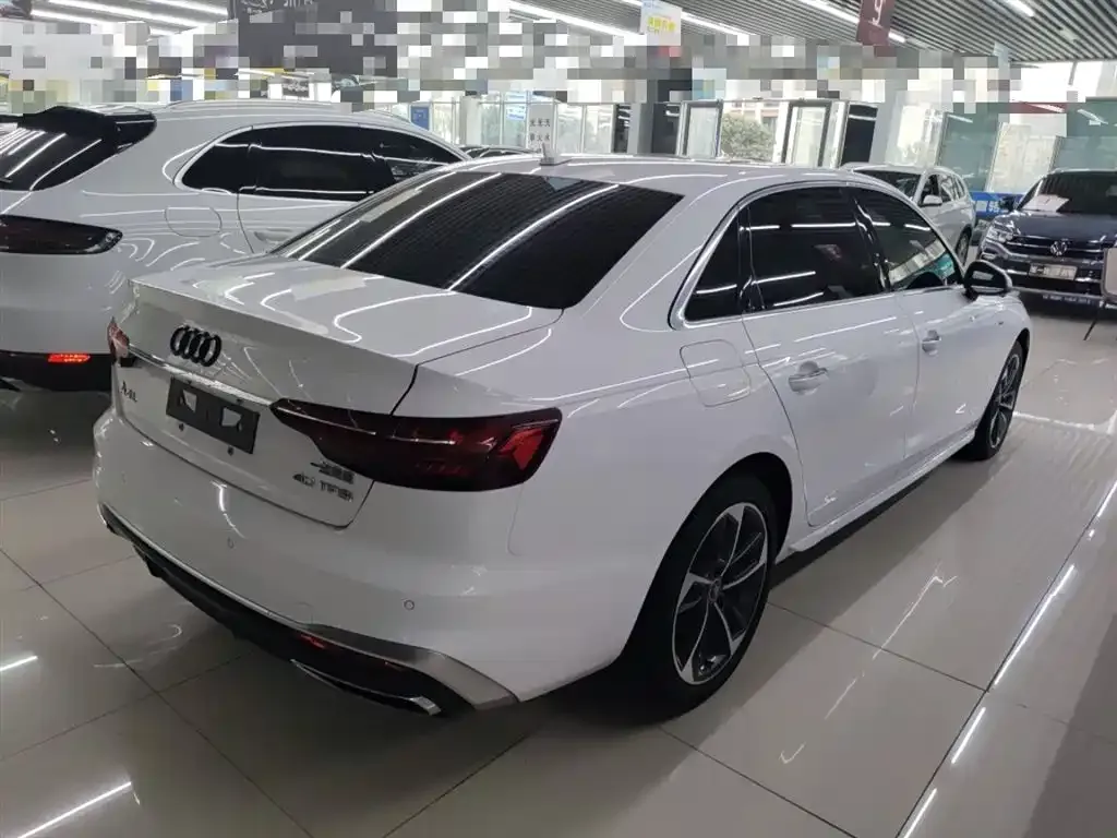 Audi A4L 2023 из CN, фото 7