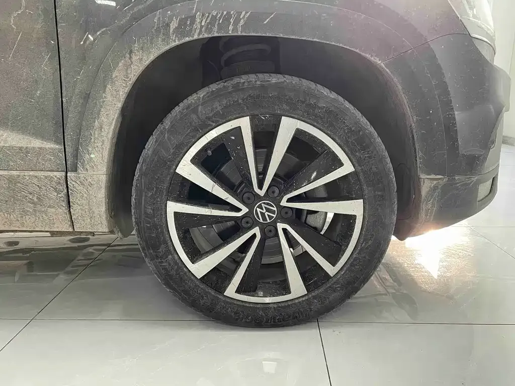 Volkswagen Tharu — фото 9