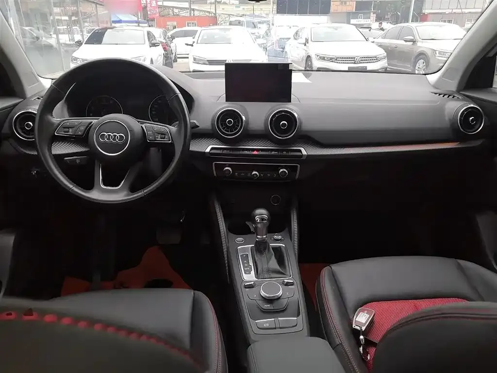 Audi Q2L 2021 из CN, фото 5
