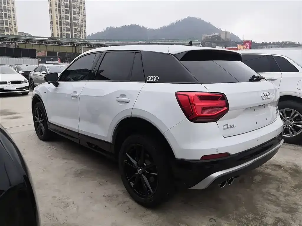 Audi Q2L 2021 из CN, фото 7