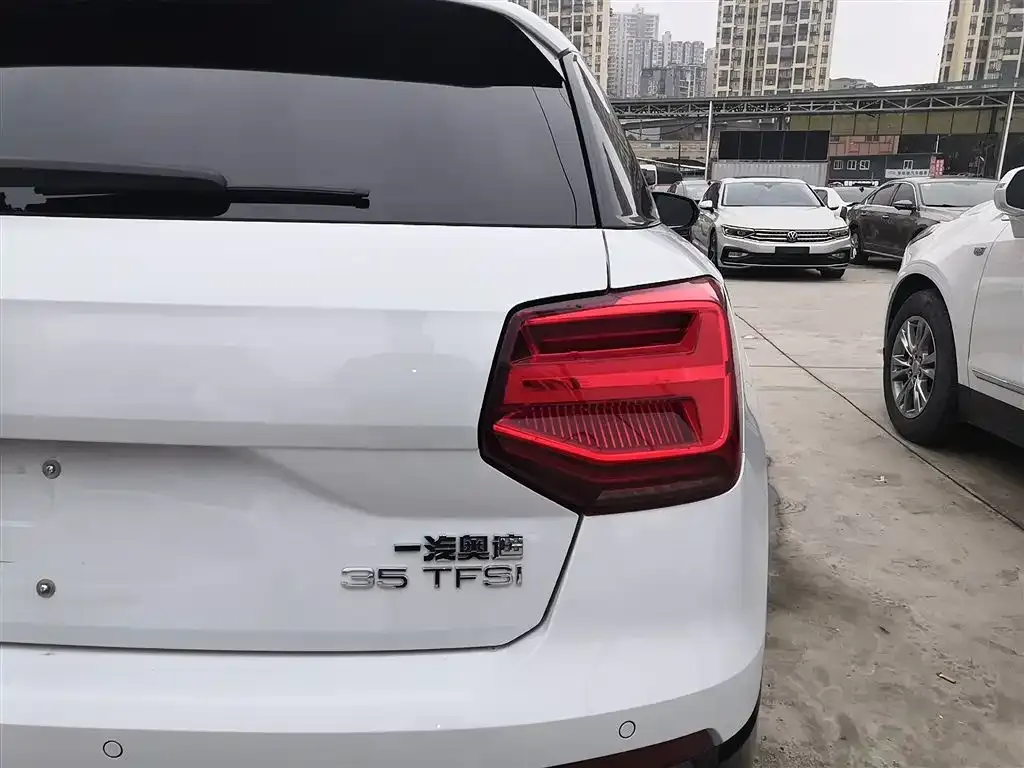 Audi Q2L 2021 из CN, фото 8