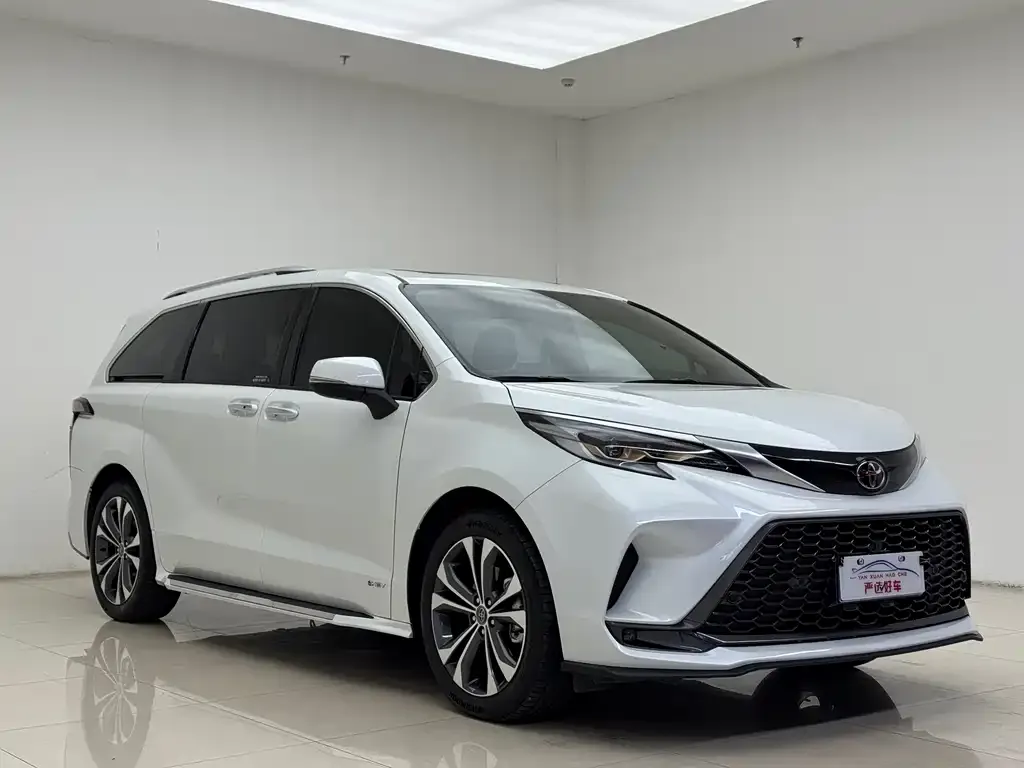 Toyota Granvia 2024 из CN, фото 6