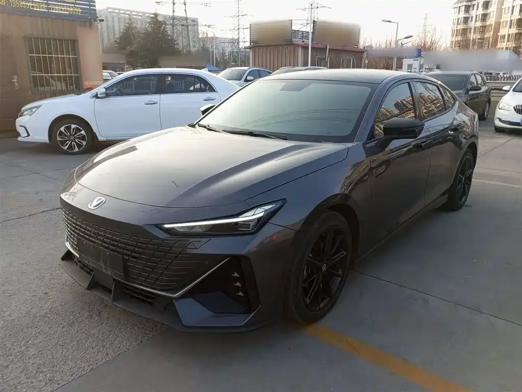 Changan UNI-V 2023 из CN, фото 2