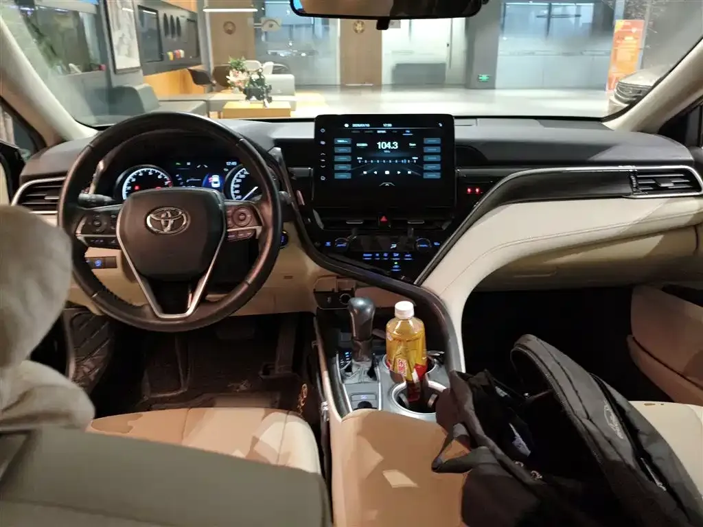 Toyota Camry 2023 из CN, фото 8