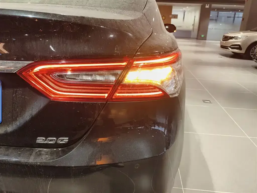Toyota Camry 2023 из CN, фото 6