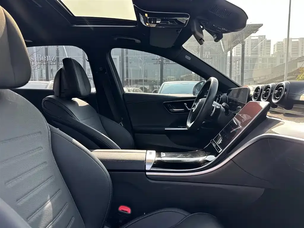 Mercedes-Benz C-Class 2023 из CN, фото 2