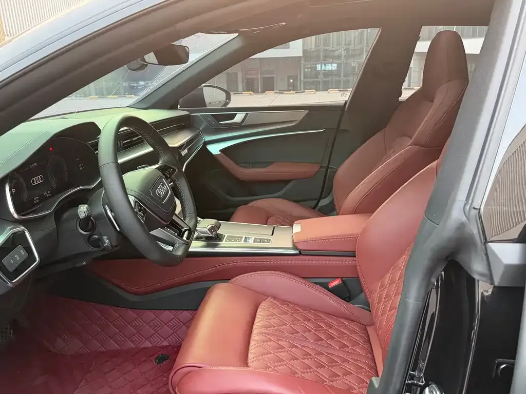 Audi A7L 2025 из CN, фото 10
