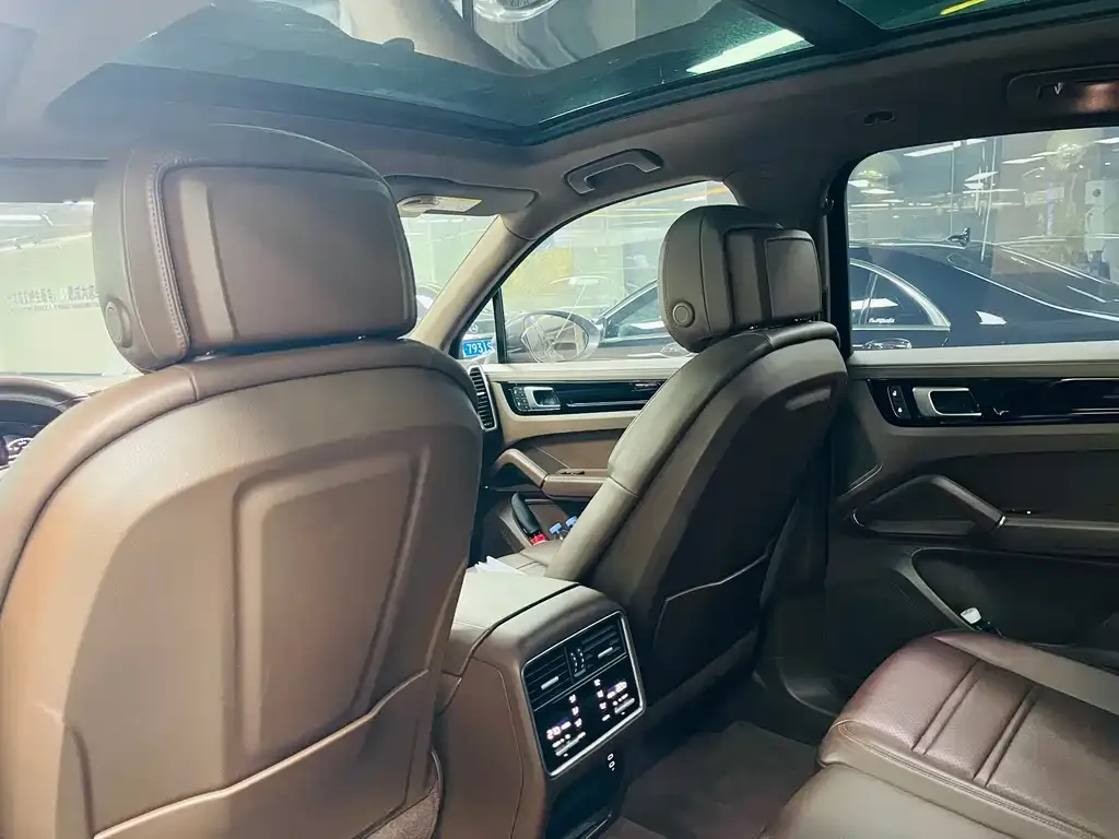 Porsche Cayenne 2022 из CN, фото 2