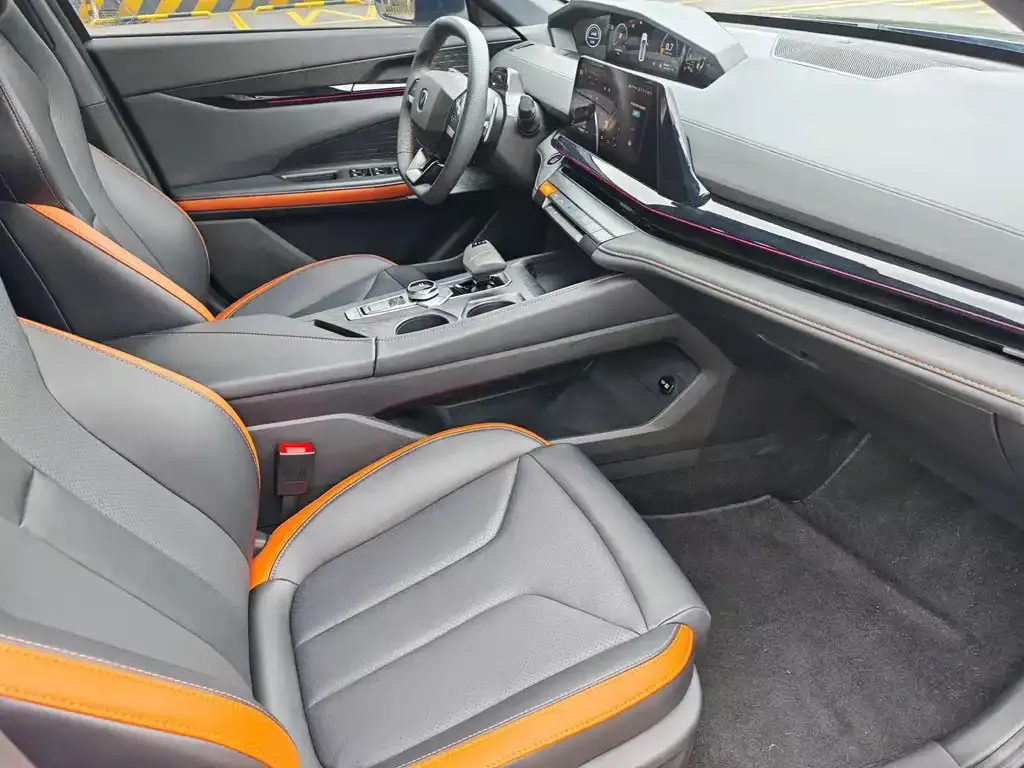 Changan UNI-V 2023 из CN, фото 7