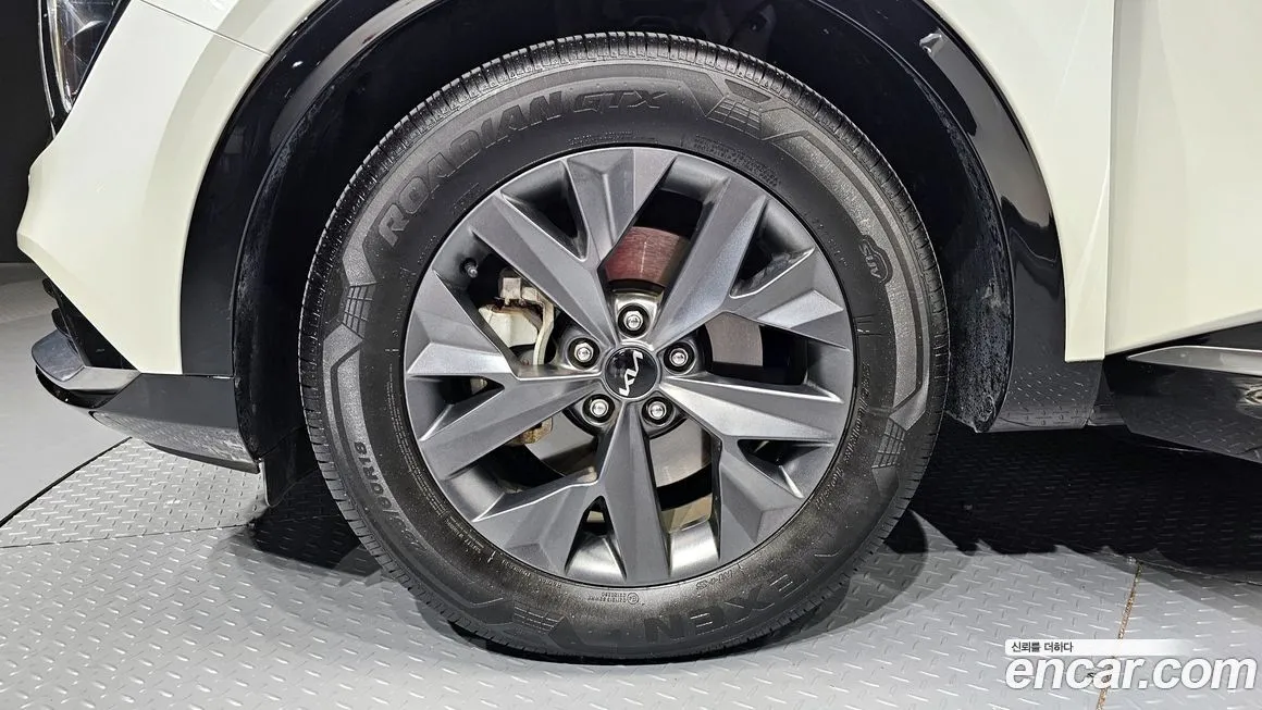 Kia Sportage — фото 5