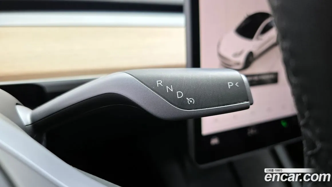 Tesla Model 3 — фото 3