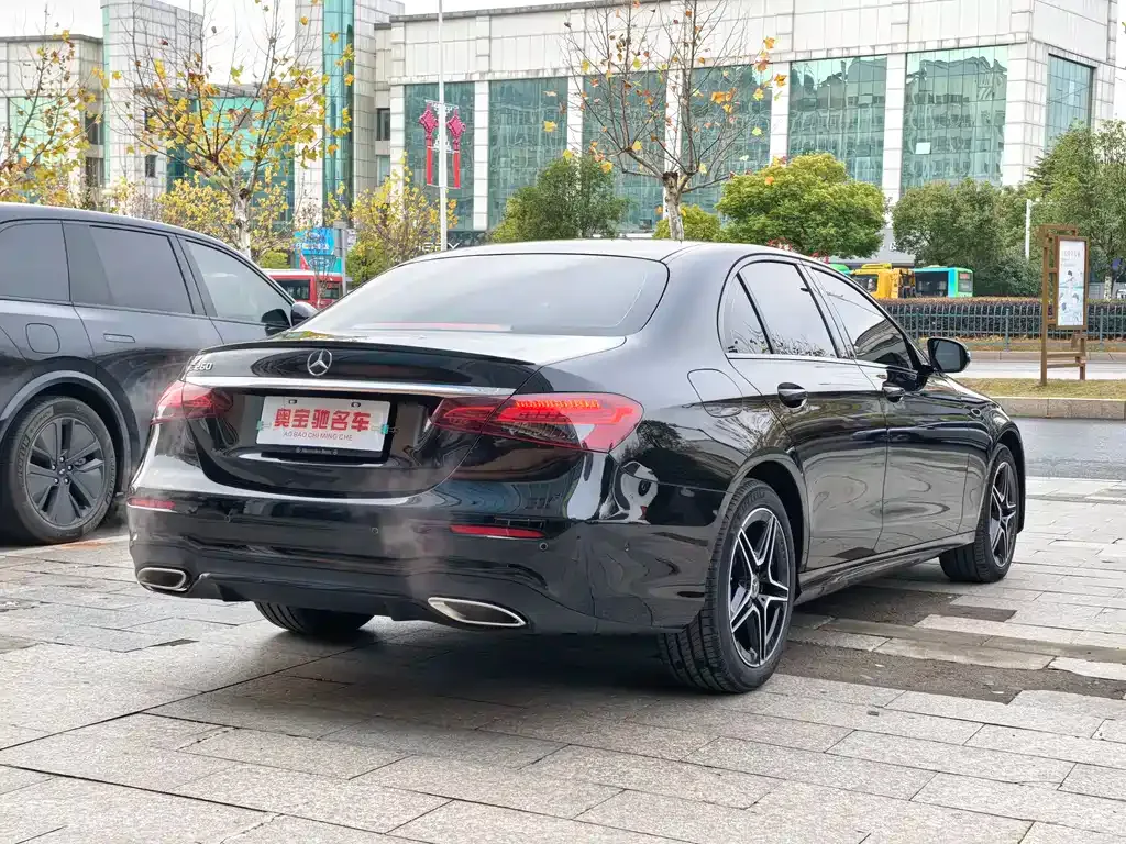 Mercedes-Benz E-Class (Import) — фото 9