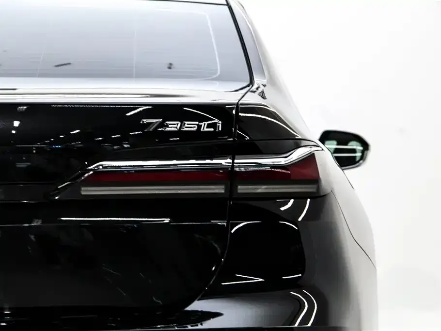 BMW 7 Series 2024 из CN, фото 2