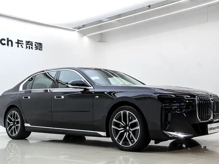 BMW 7 Series 2024 из CN, фото 6