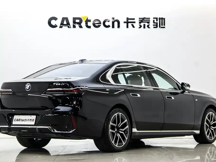BMW 7 Series 2024 из CN, фото 8