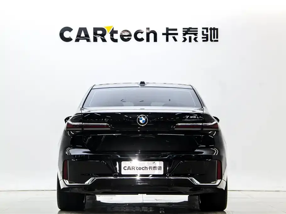 BMW 7 Series 2024 из CN, фото 3