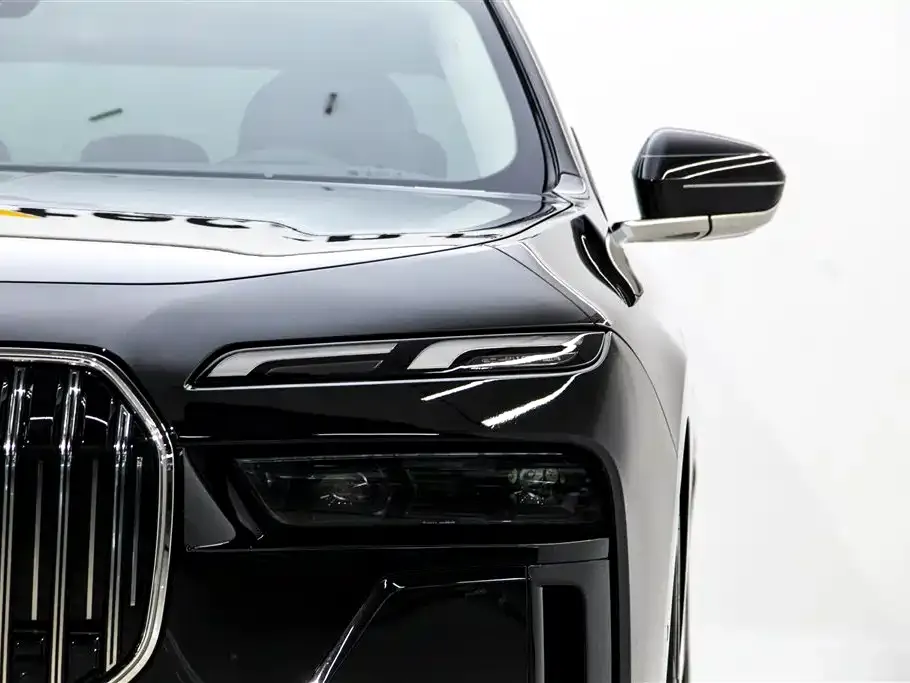 BMW 7 Series 2024 из CN, фото 9