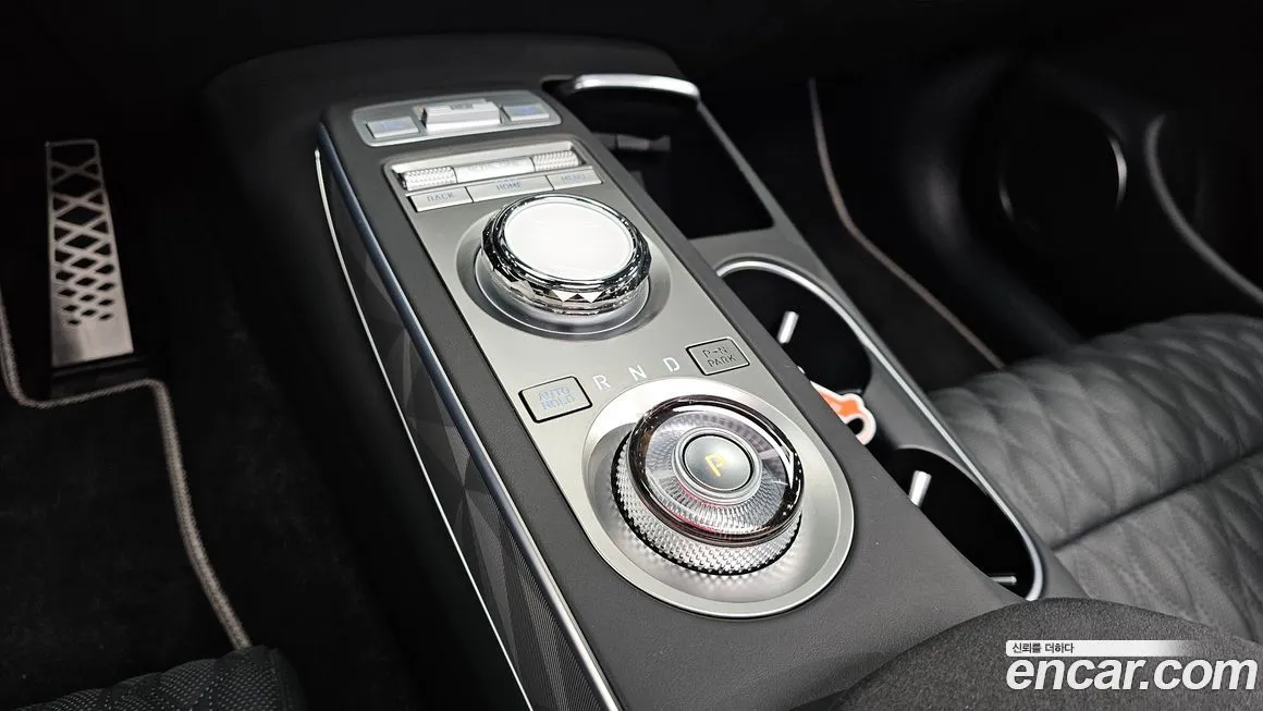 Genesis GV70 2024 из KR, фото 8
