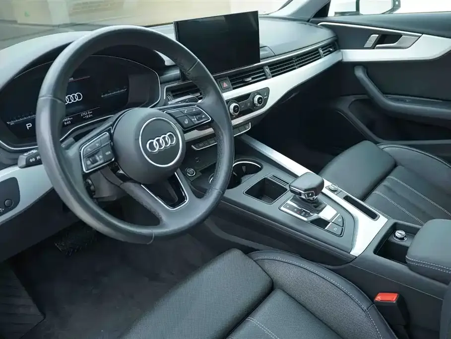 Audi A4L 2024 из CN, фото 9