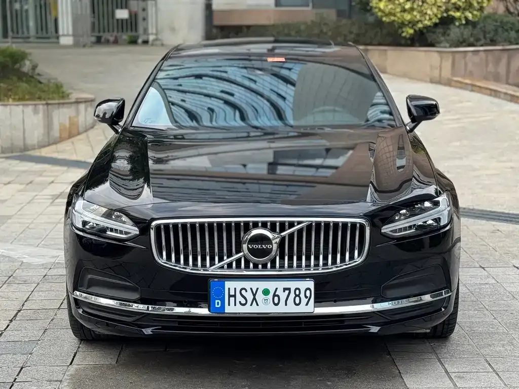 Volvo S90 2024 из CN, фото 2