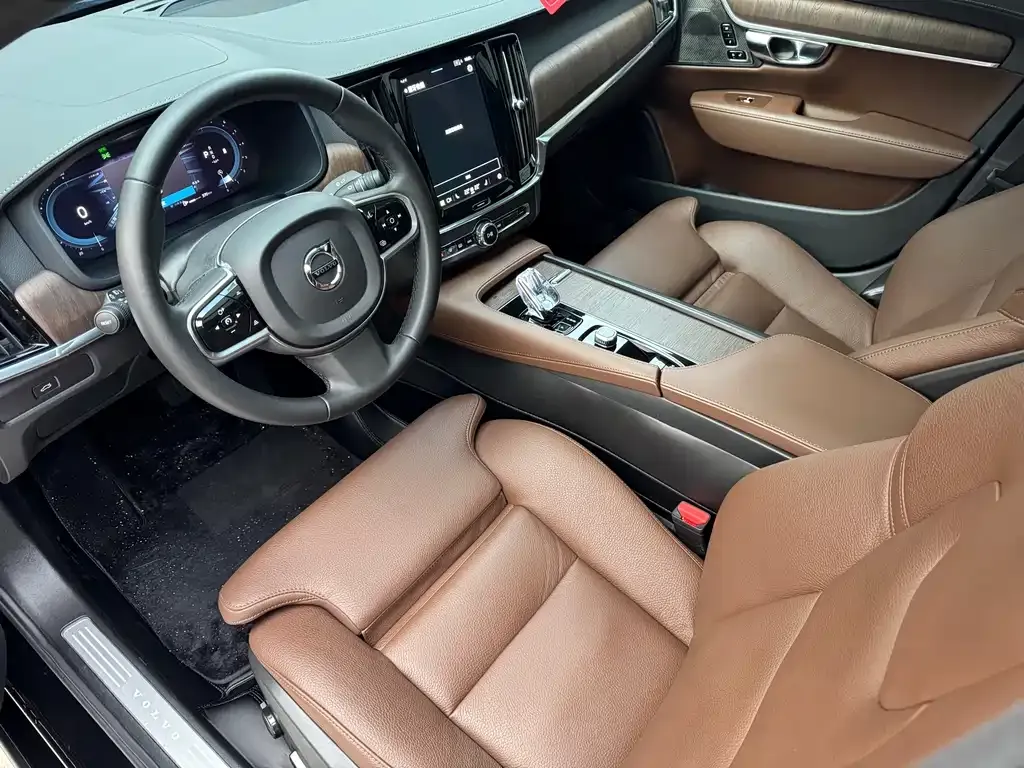 Volvo S90 2024 из CN, фото 5