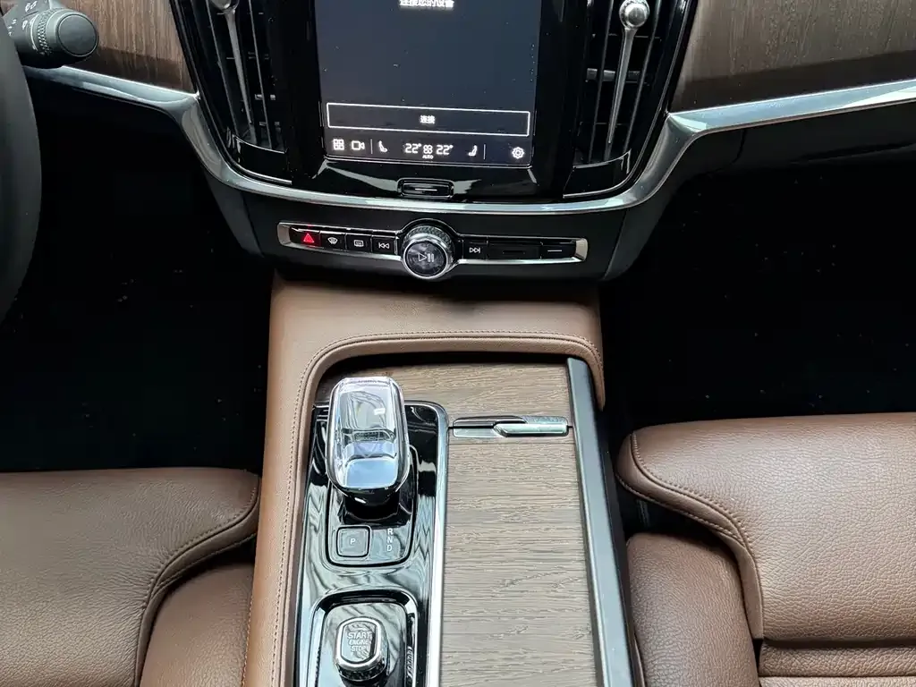 Volvo S90 2024 из CN, фото 6