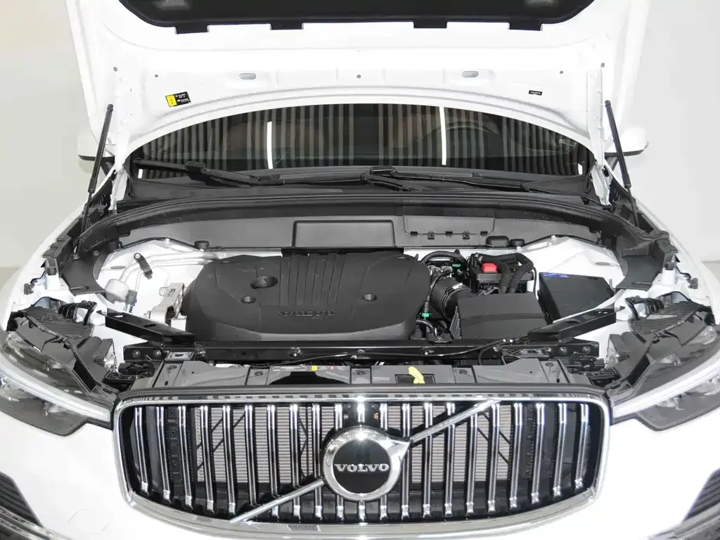Volvo XC60 2022 из CN, фото 9