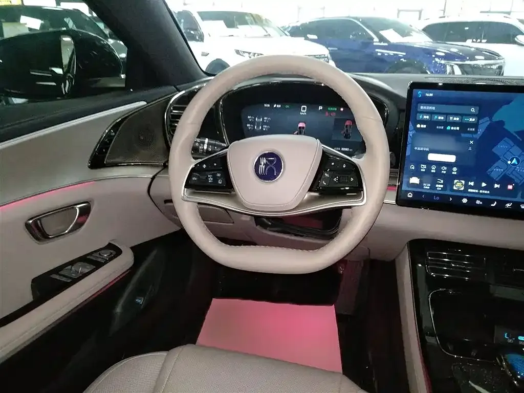 BYD Han 2025 из CN, фото 3