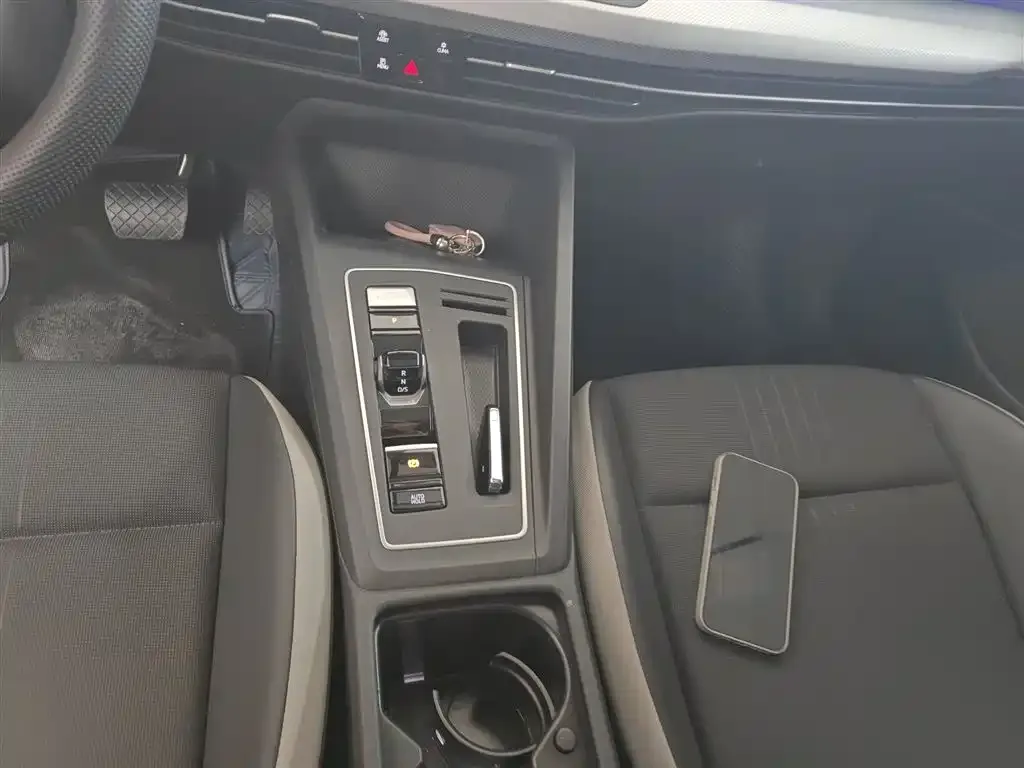 Volkswagen Golf 2022 из CN, фото 10