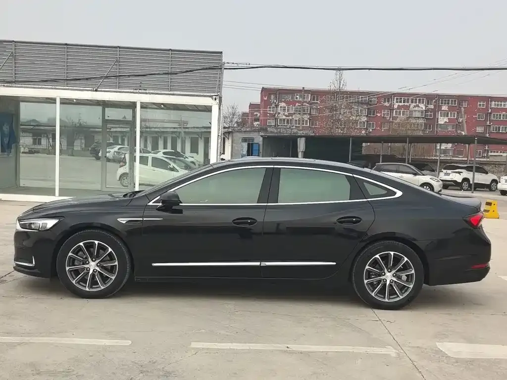 Buick LaCrosse — фото 3