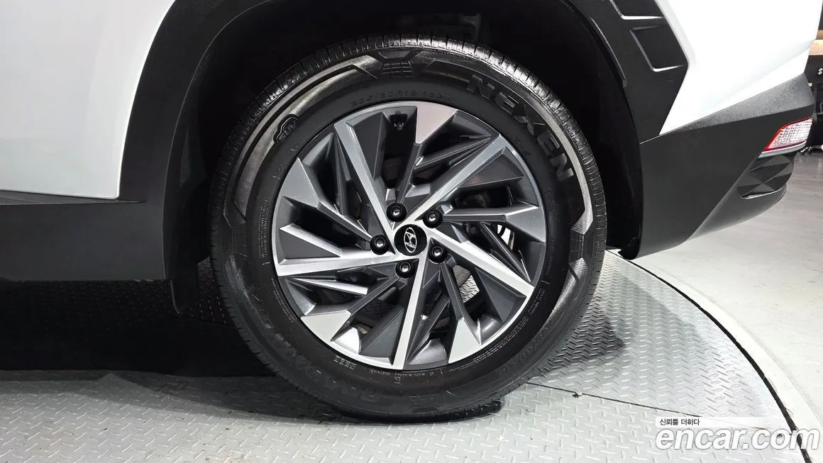 Hyundai Tucson 2023 из KR, фото 9