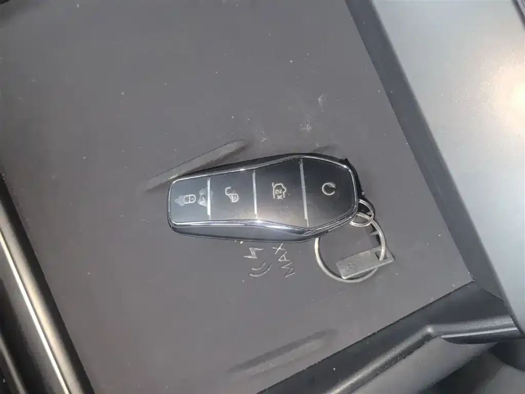 BYD Qin L 2025 из CN, фото 2