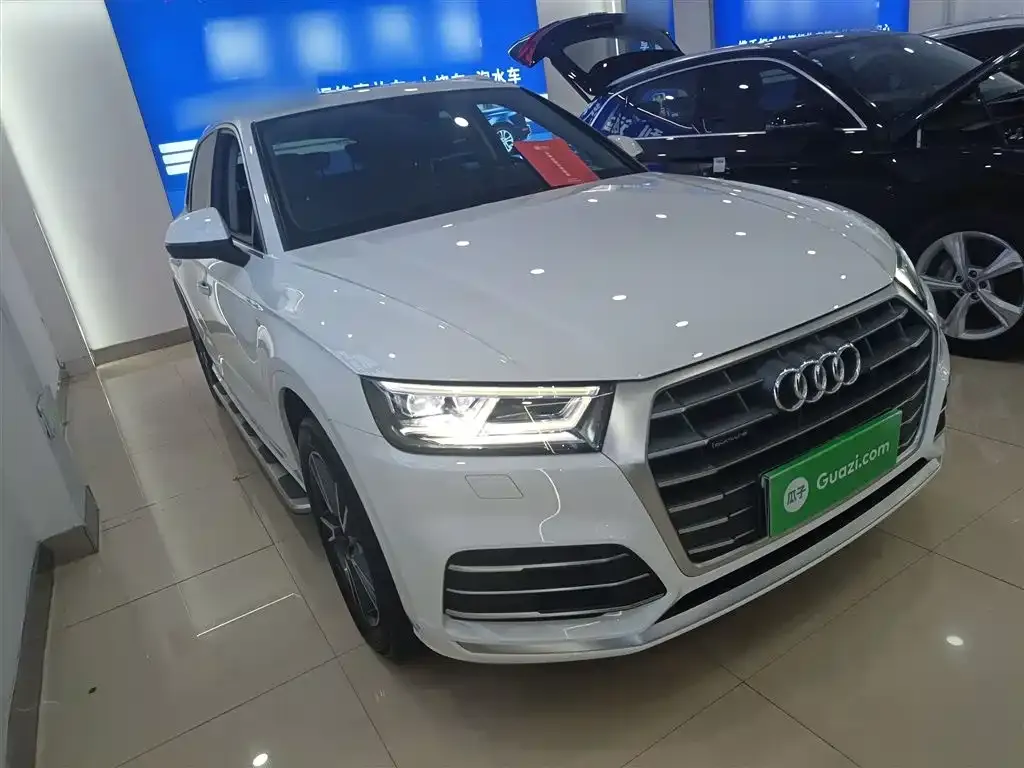 Audi Q5L 2021 из CN, фото 3