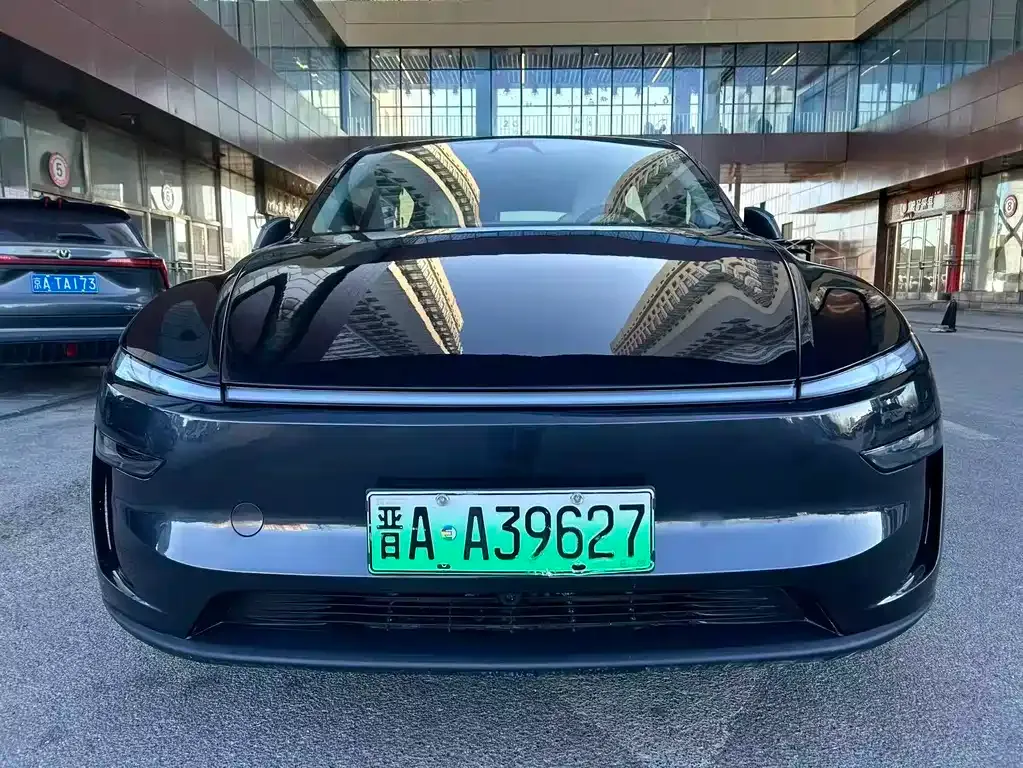 Tesla Model Y 2025 из CN, фото 6