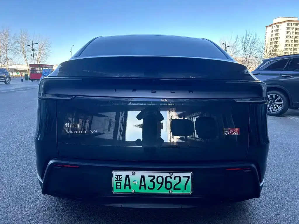 Tesla Model Y 2025 из CN, фото 7