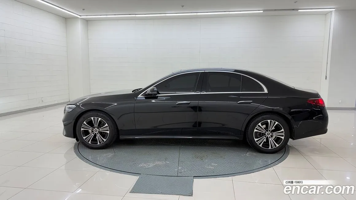 Mercedes-Benz E-Class 2025 из KR, фото 2