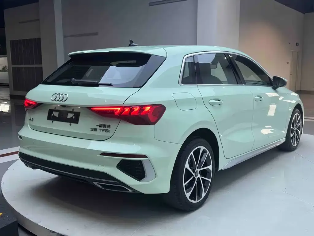 Audi A3 2022 из CN, фото 6