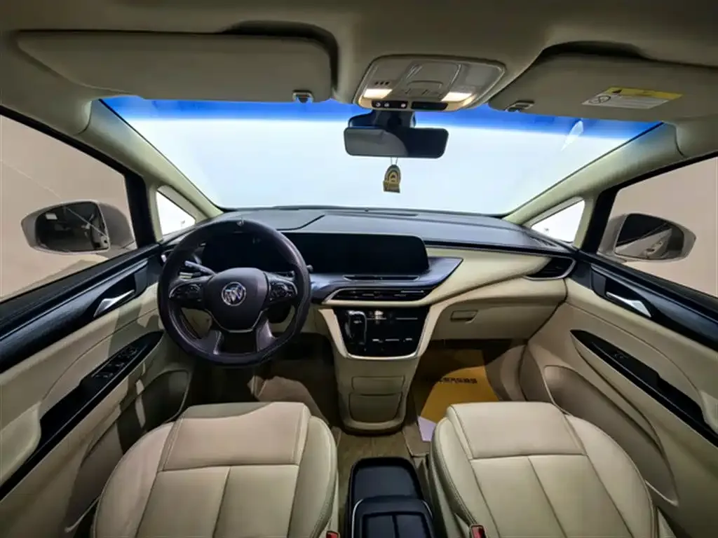 Buick GL8 2023 из CN, фото 2