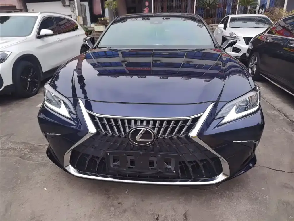 Lexus ES 2022 из CN, фото 2