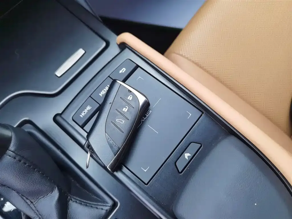 Lexus ES 2022 из CN, фото 5