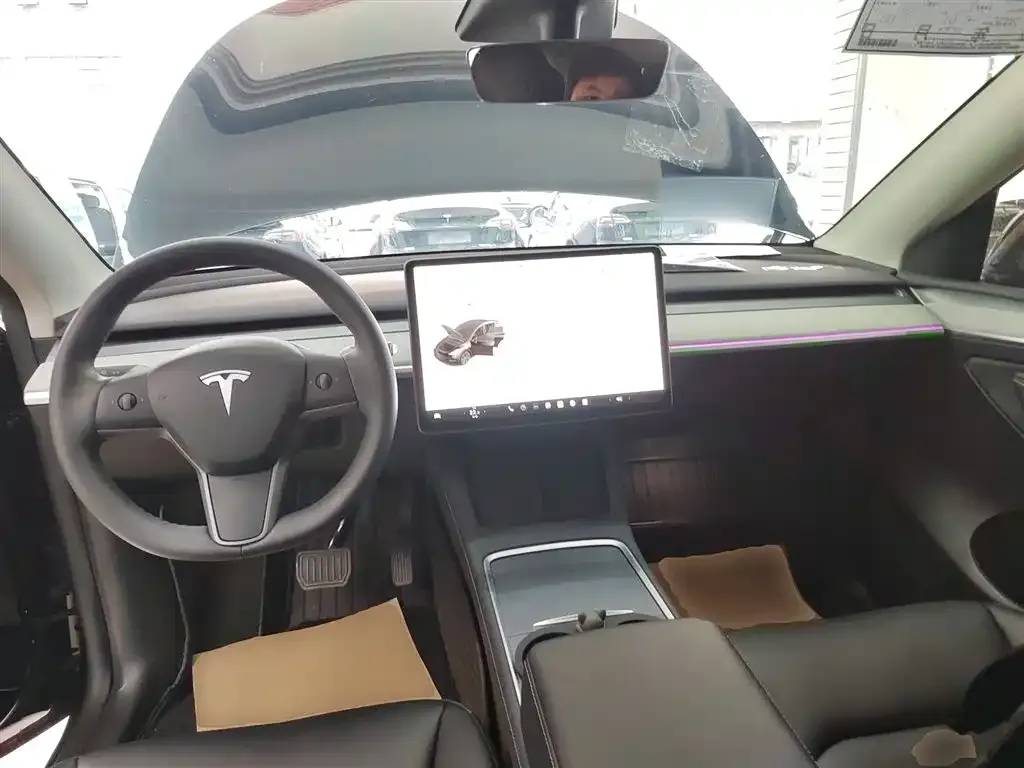 Tesla Model Y 2024 из CN, фото 2