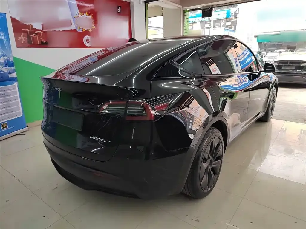 Tesla Model Y 2024 из CN, фото 10