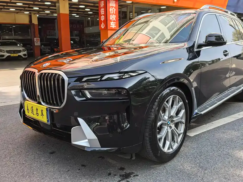 BMW X7 2024 из CN, фото 2